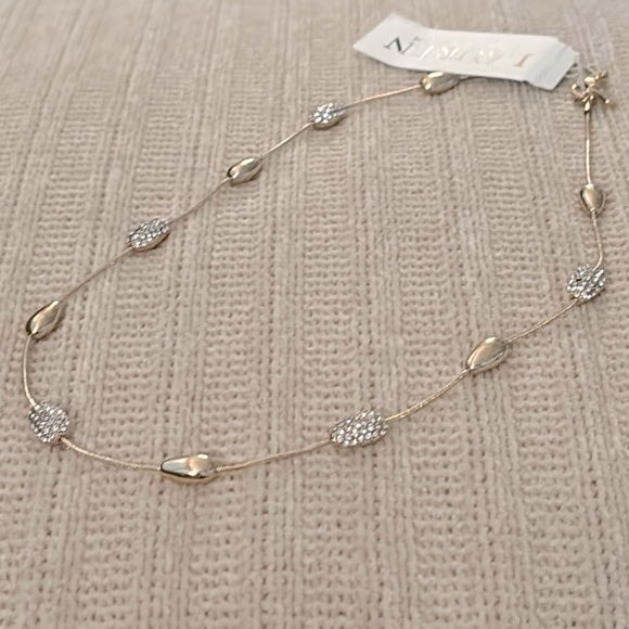 NWT Lauren Ralph Lauren Gold Tone Crystal Pave Pear Collar Necklace - Picture 2 of 7